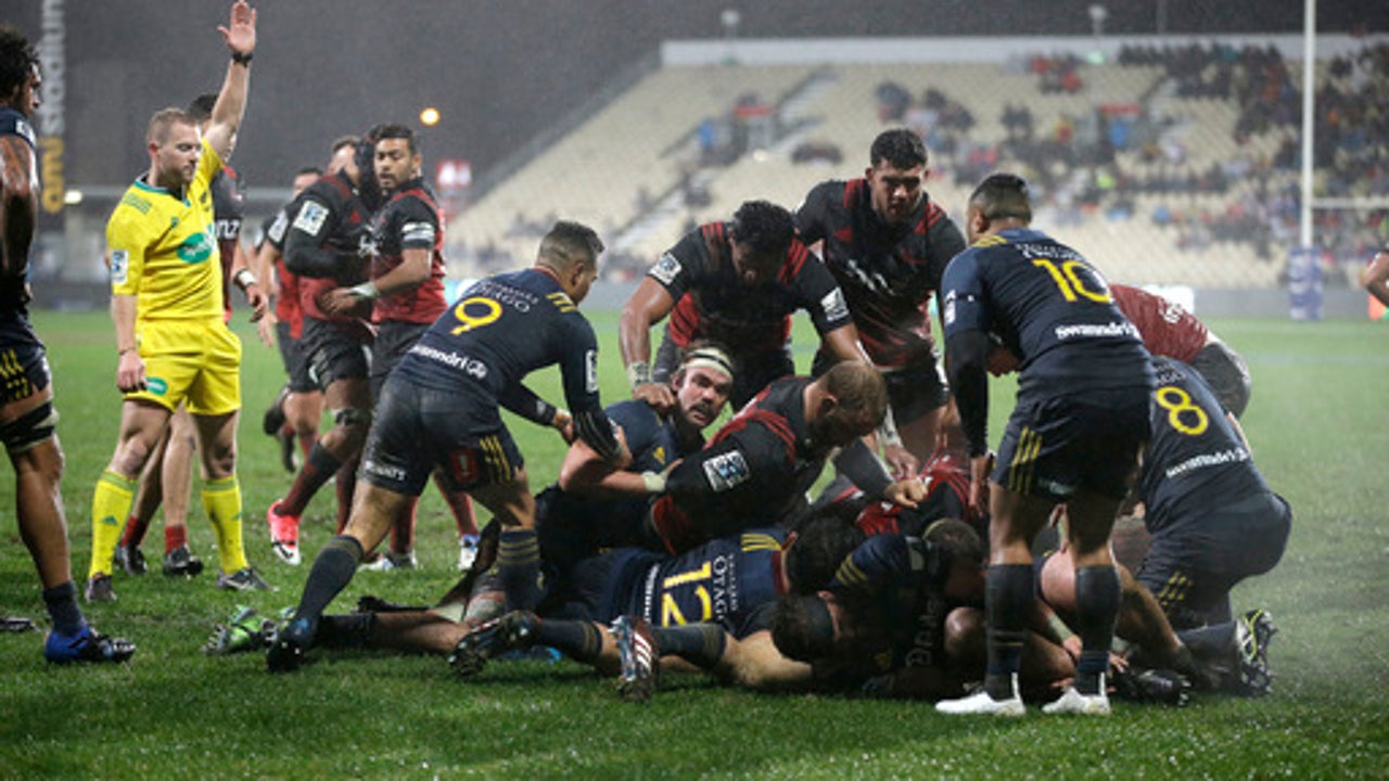 Crusaders, Lions, Chiefs & Hurricanes into Super Rugby semis